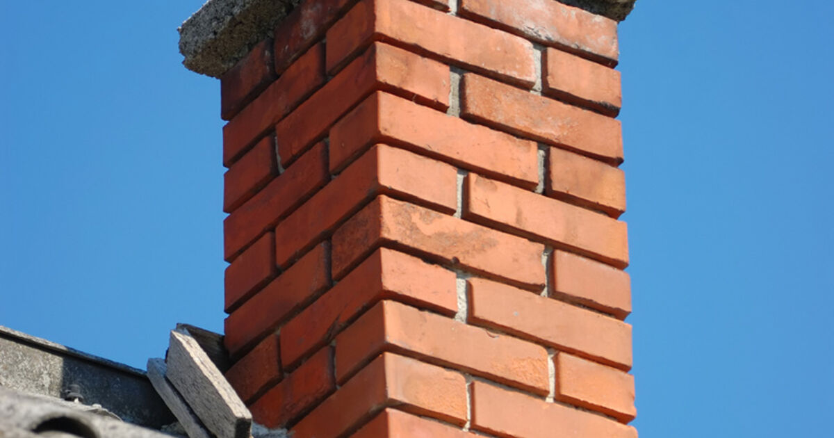 Chimney Inspection Levels 1 & 2: What Homebuyers Actually Need